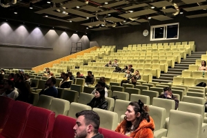 RAİF DİNÇKÖK KÜLTÜR MERKEZİ 